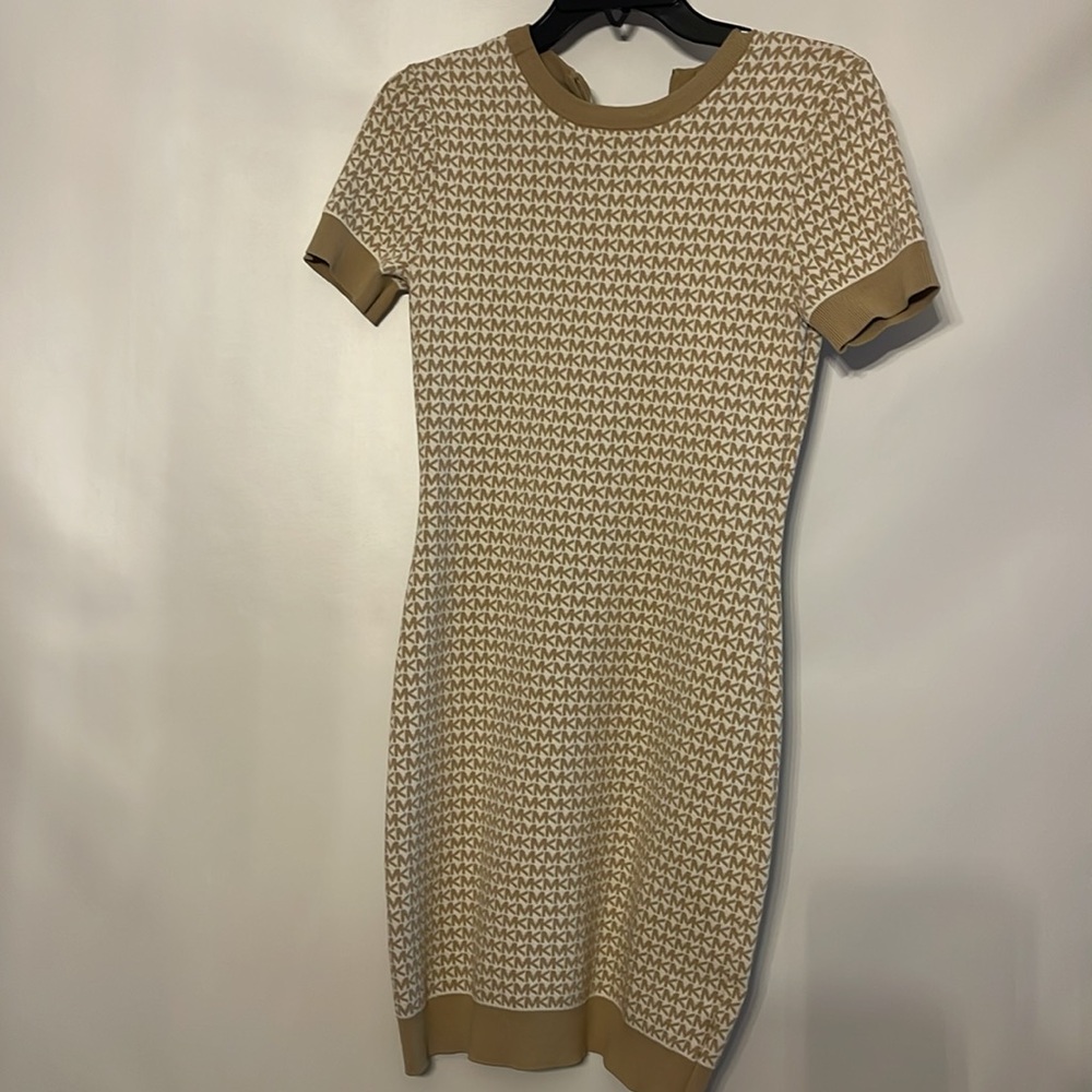Michael Kors tan and white shorts sleeve dress - Picture 2 of 5